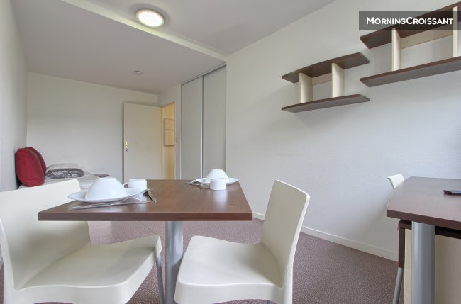 Studio close to RER - Cergy