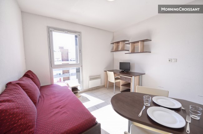 Studio in residence quiet