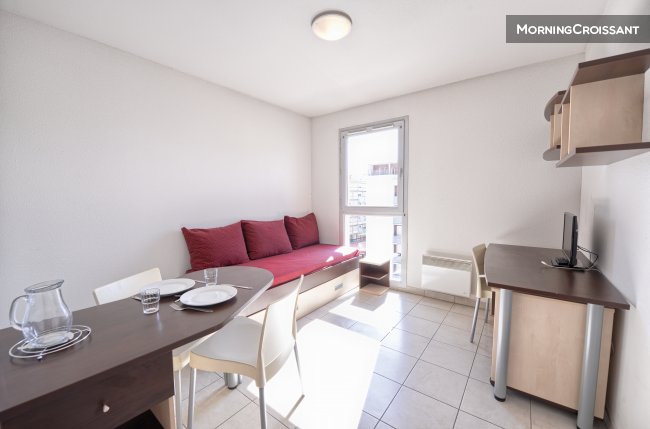 Super studio-side boulevard