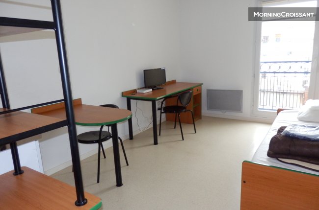 Equipped studio St Etienne