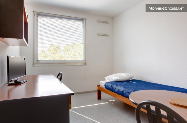 Nice studio very well located