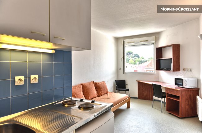 Studio opposite Mont Boron