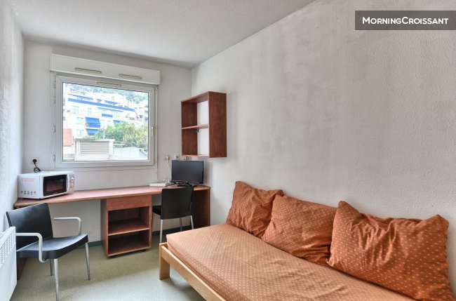 Independent furnished studio