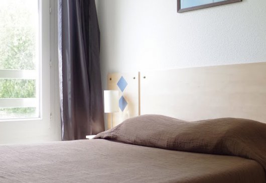 Temporary accommodation 2 parts