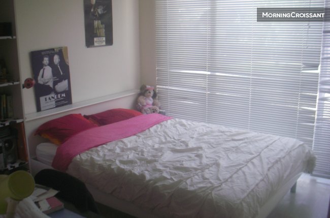 Room in housing intramuros