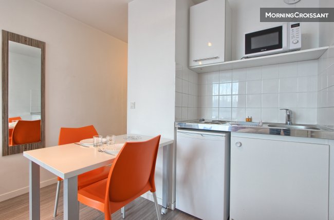 Studio near RER in Chelles