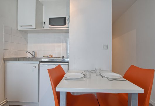 Pleasant and equipped studio 