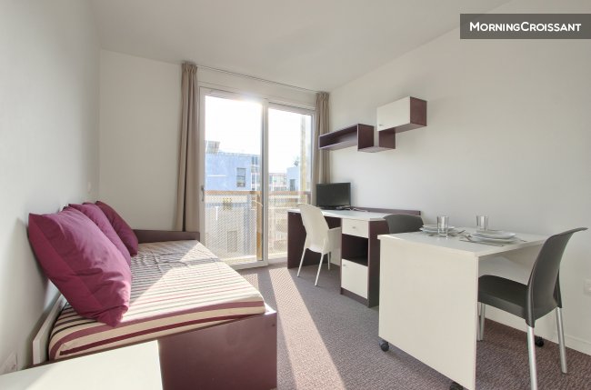 Studio in a new residence