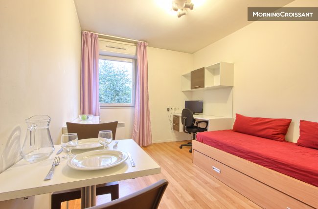 Charming studio in Paris