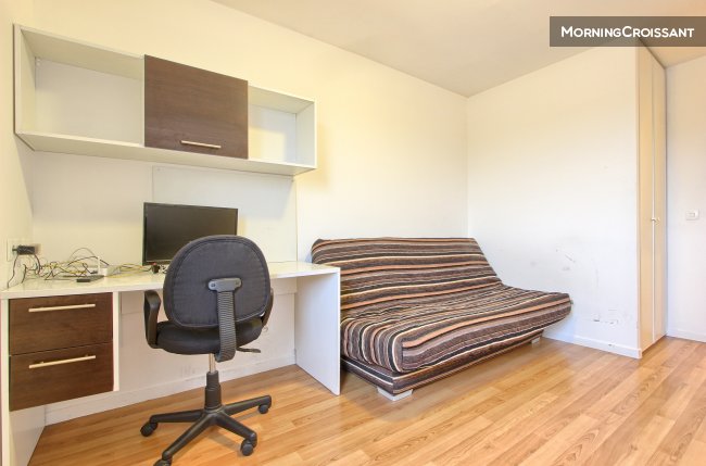 Quiet and safe equipped Studio