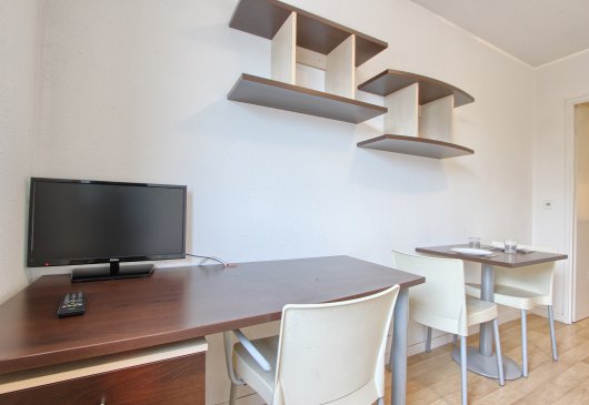 Nice studio in Clamart