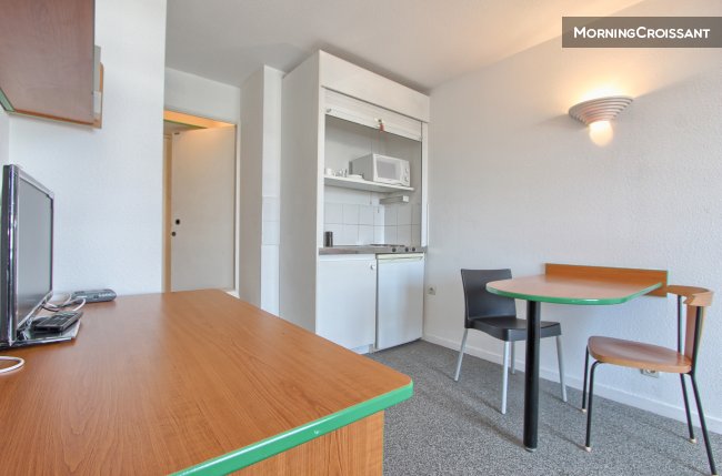 Studio for 2 in La Défense