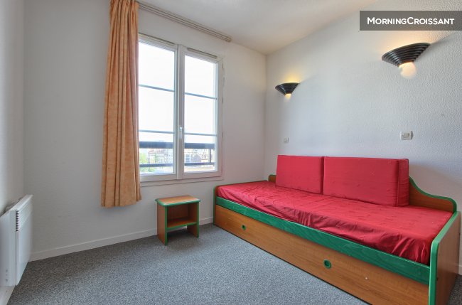 Studio 10min away from la Défense