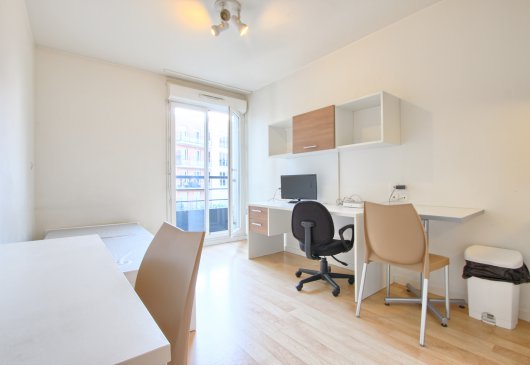 Equipped studio in Nanterre