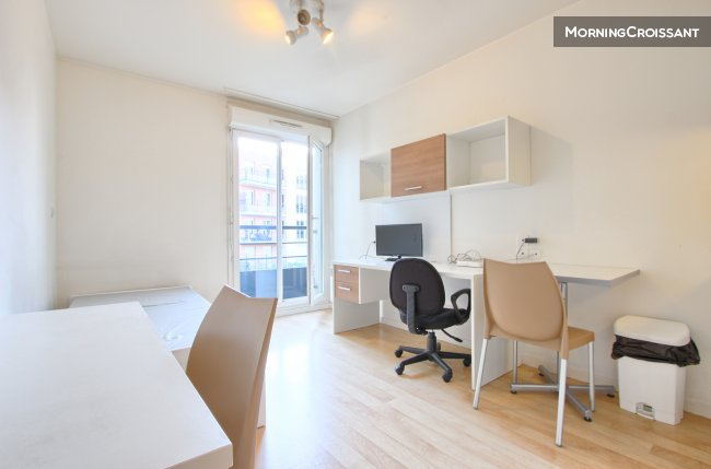 Equipped studio in Nanterre