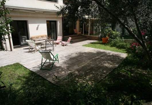 Vast apt close to Paris 17