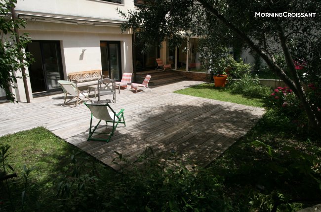 Vast apt close to Paris 17