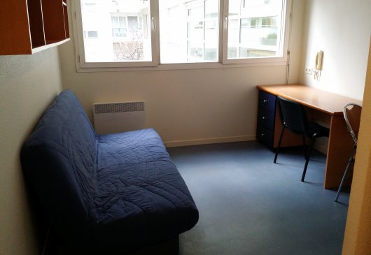 Short term accommodation-Courbevoie