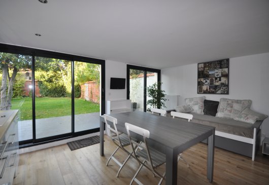 Tiny, near Paris and Disneyland