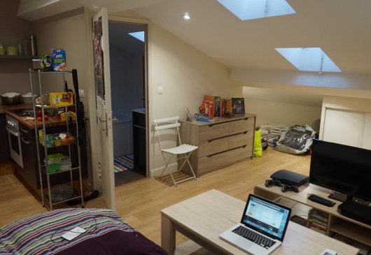 20m2 next to place belcour