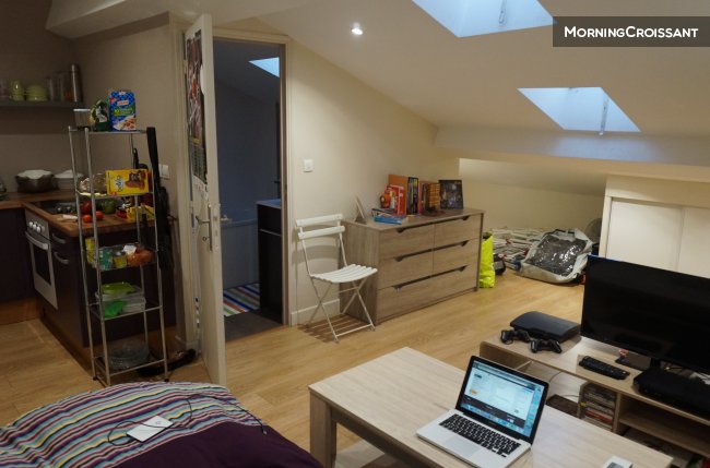 20m2 next to place belcour