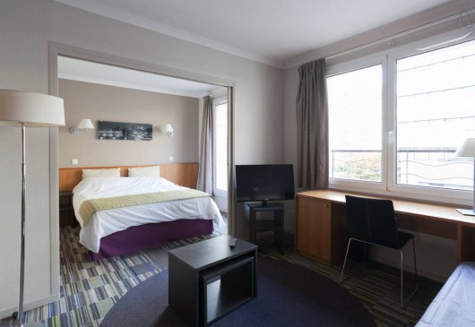 Porte Versailles 2 rooms + parking