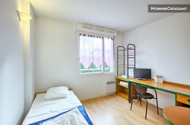 Lovely studio, residence with pool