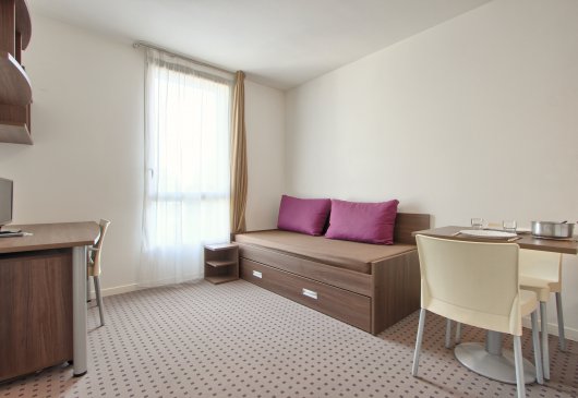 Cheap studio in Asnières