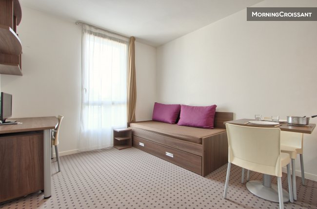 Cheap studio in Asnières