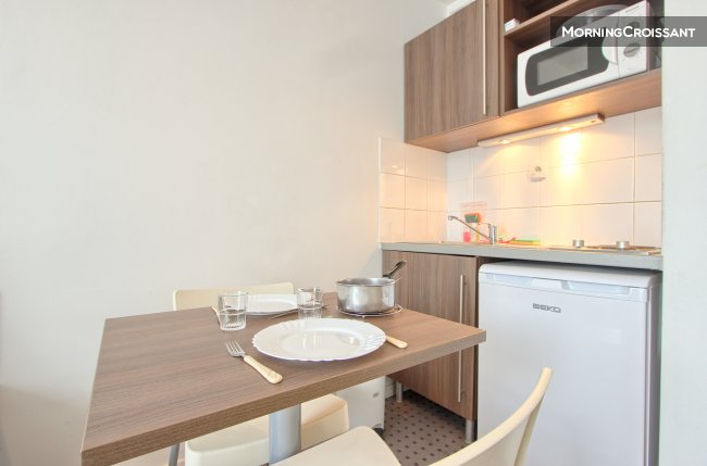 Studio fully furnished Paris