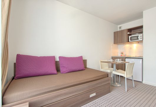 Functional studio next to Paris