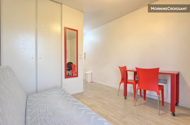 Fully furnished studio Saint-Ouen