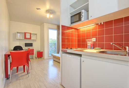 Studio close to Paris