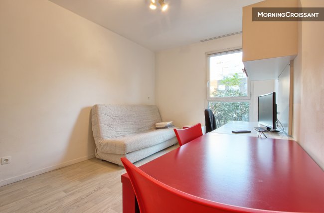 Studio 18 m² - centre of St-Ouen