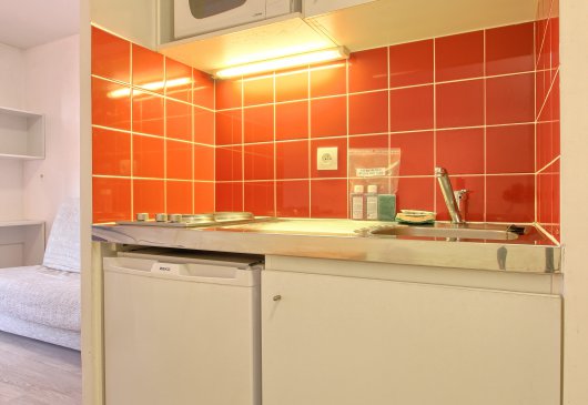 Ideal studio in Saint-Ouen center