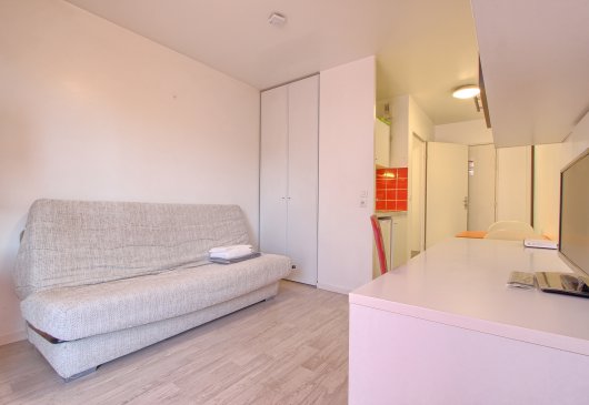 All furnished studio in St Ouen