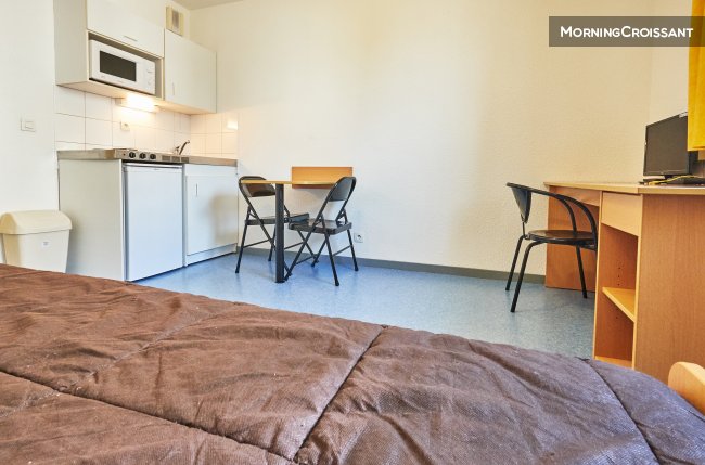 Cheap and furnished studio in Rouen