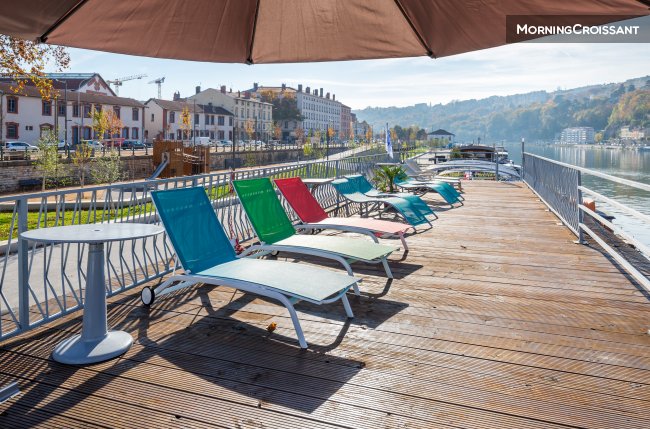 LE CARRE - unusual Flat on a Boat!