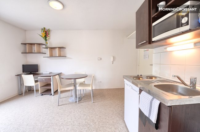 Furnished 2 rooms in city center