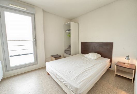 2 br short term rental Lyon