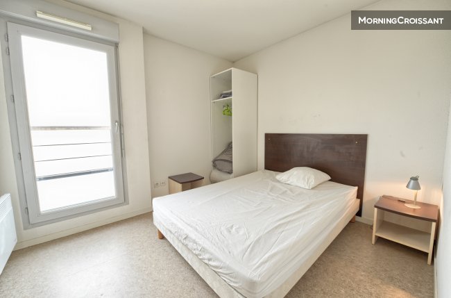 2 br short term rental Lyon