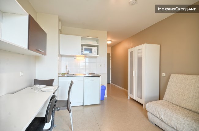 Close to Gare de Lille CHR