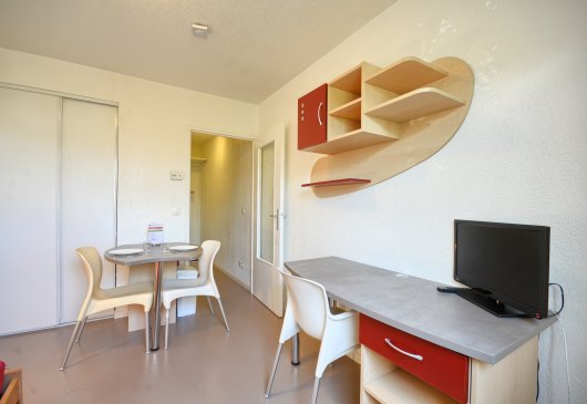 Cheap rental for 2 in Douai