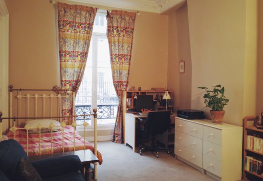 Nice room Paris 8eme /Madeleine