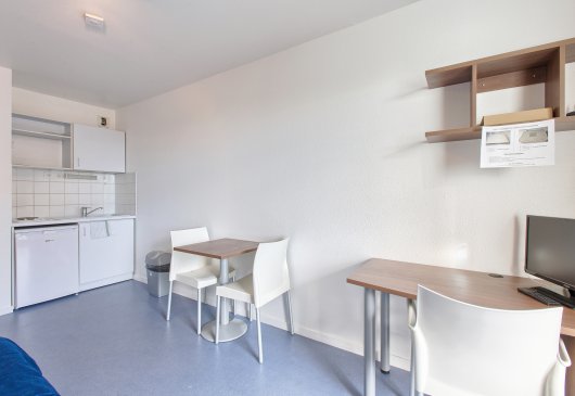 Short term rental studio