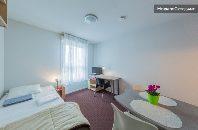 Well-furnished studio in Clermont