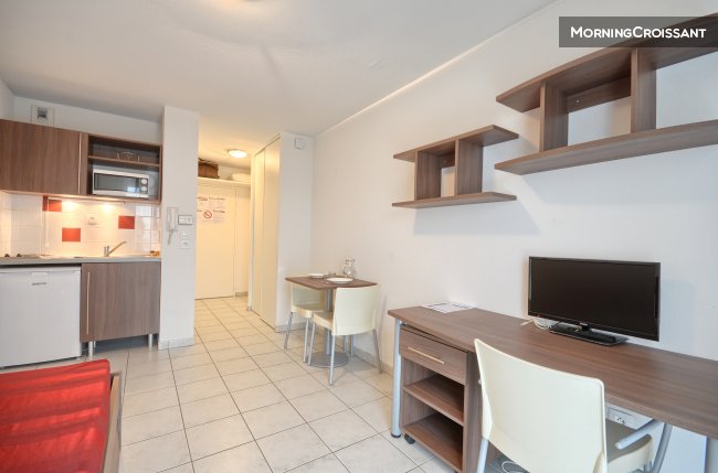 Well-located studio in Roubaix 