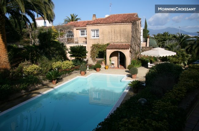 Mansion in Ajaccio for 12 persons