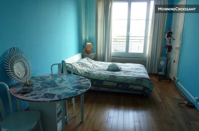 ROOM FOR RENT IN PARIS