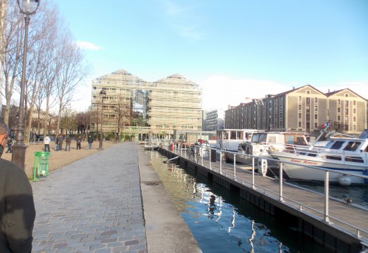 Large studio face canal St Martin